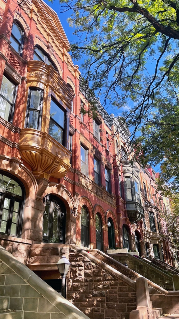 Brownstones colorés de Park Slope à Brooklyn