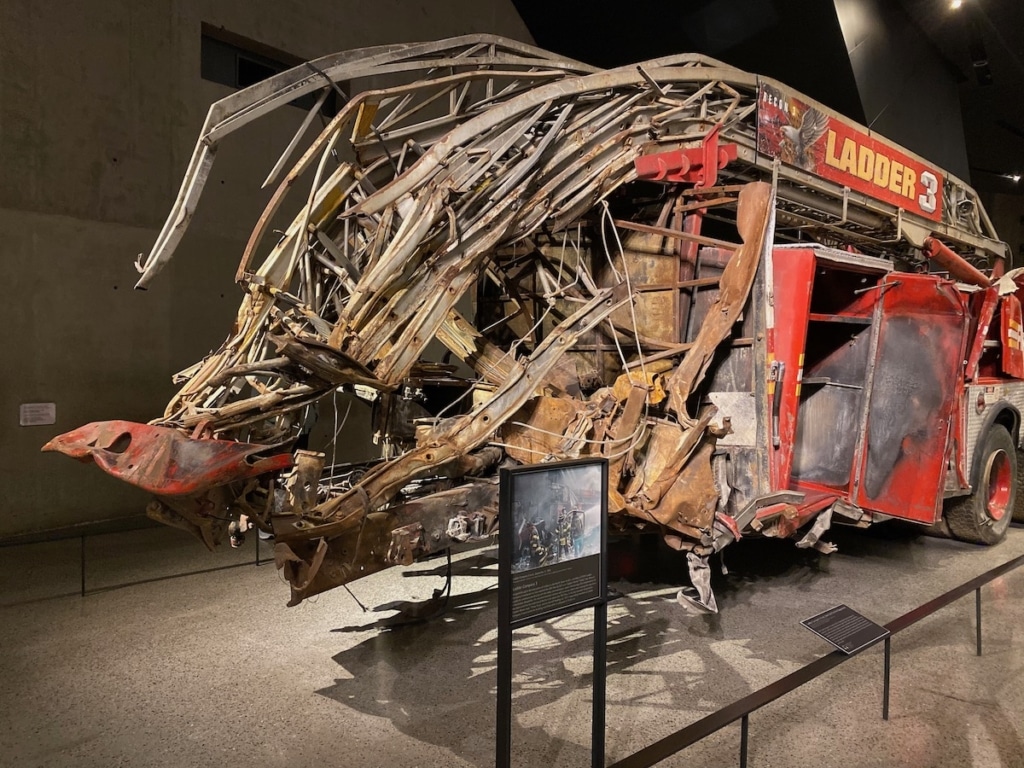 Camion de pompier exposé dans le musée du 11 septembre à New York