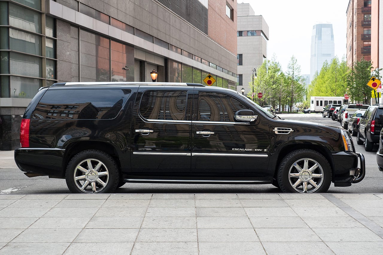 Navette privée SUV pour un transfert entre l'aéroport de New York et Manhattan, Brooklyn ou Queens