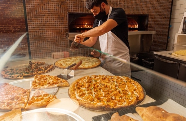 Pizzaiolo à Siena Pizza à New York