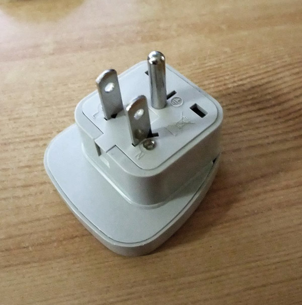 Mini adaptateur universel 13 A pour prises secteur française, Adaptateurs  de voyage