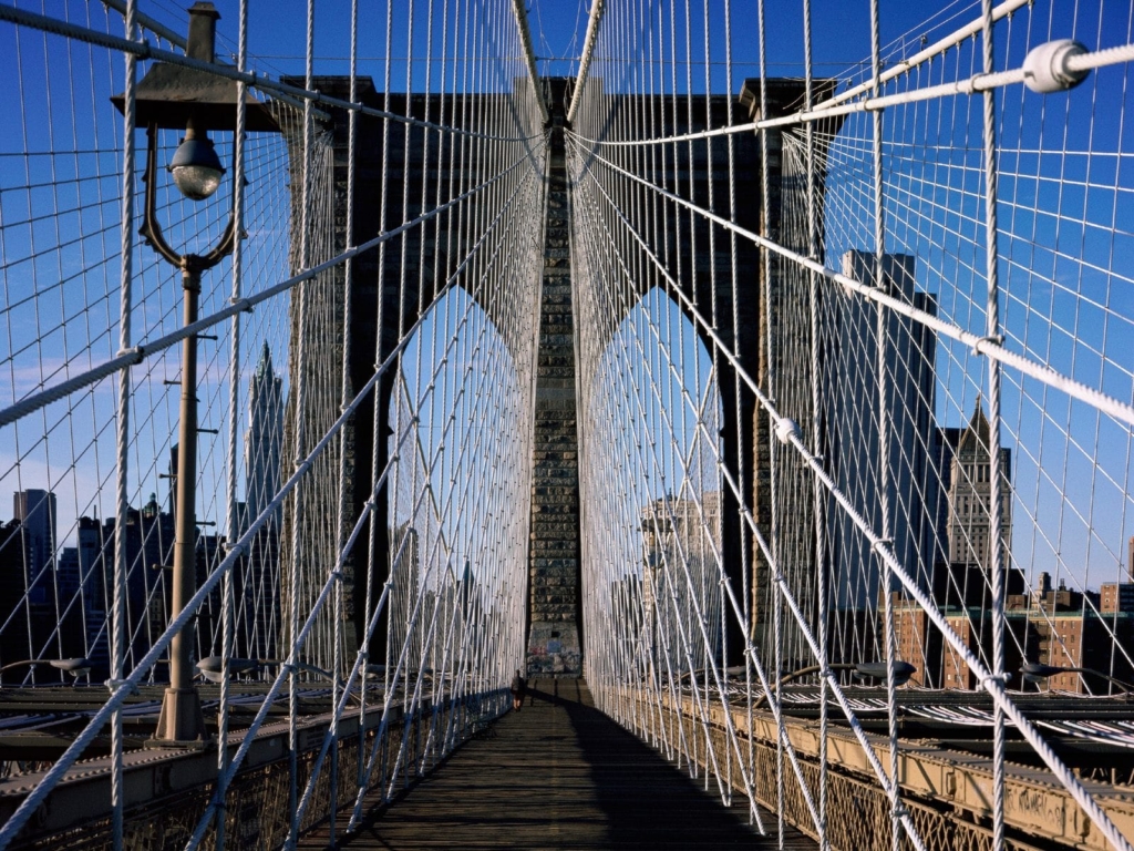 Câbles et arche du pont de Brooklyn