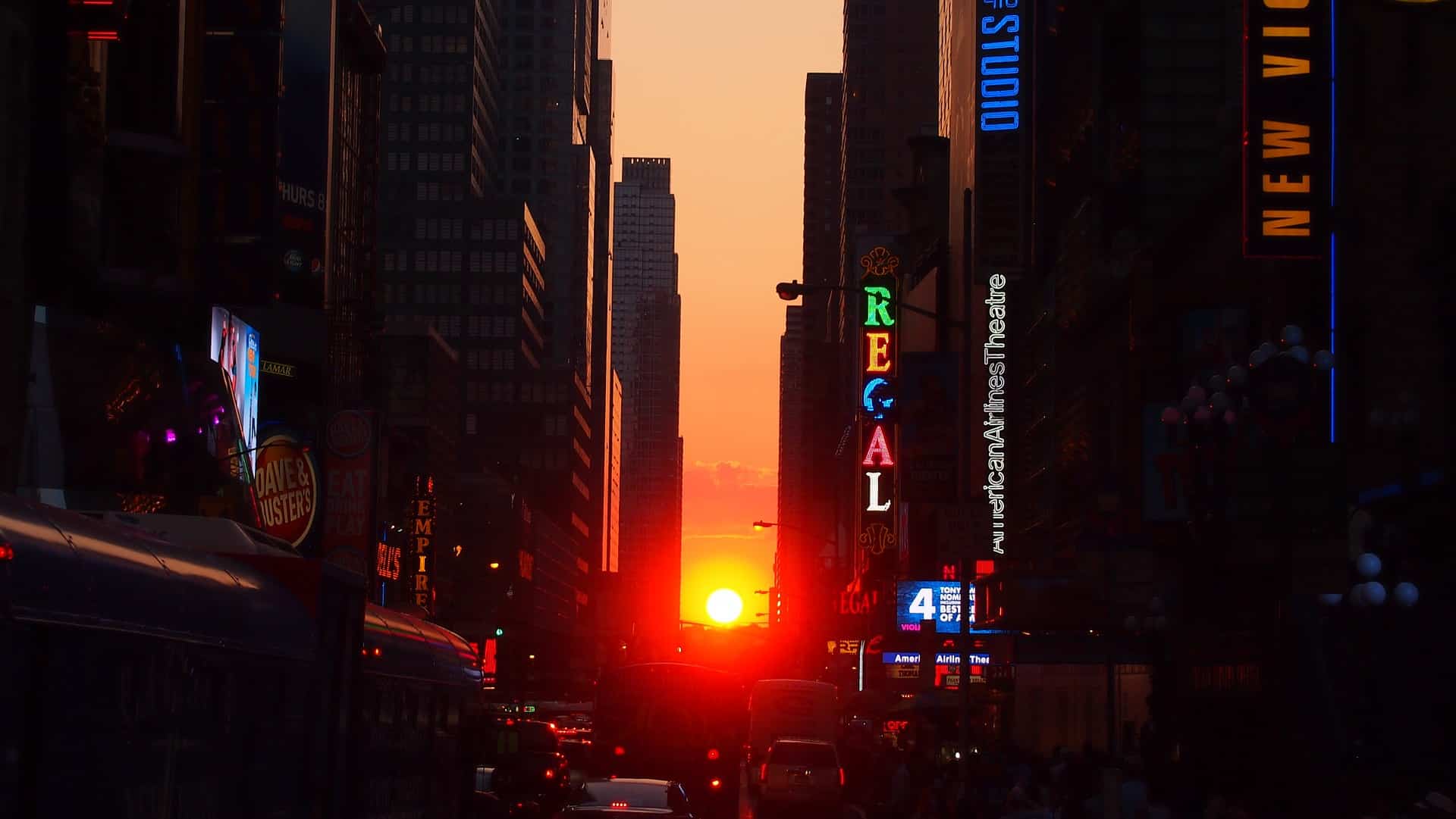 Le Manhattanhenge Magnifique Coucher De Soleil à New York