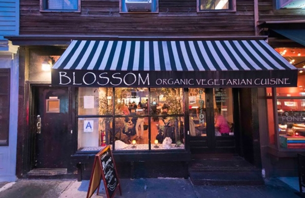 Devanture restaurant Blossom à New York