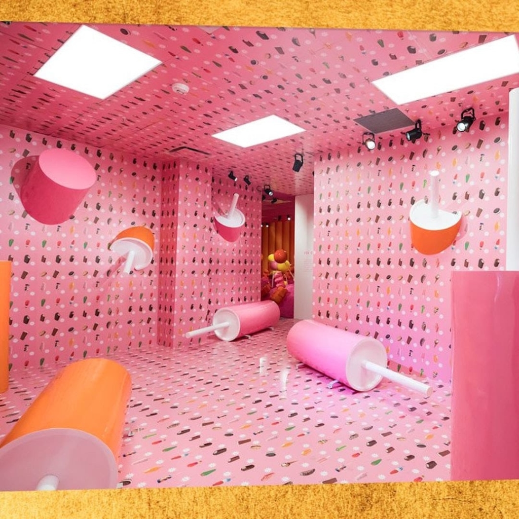 Pièce du musée de la glace à New York entière rose.