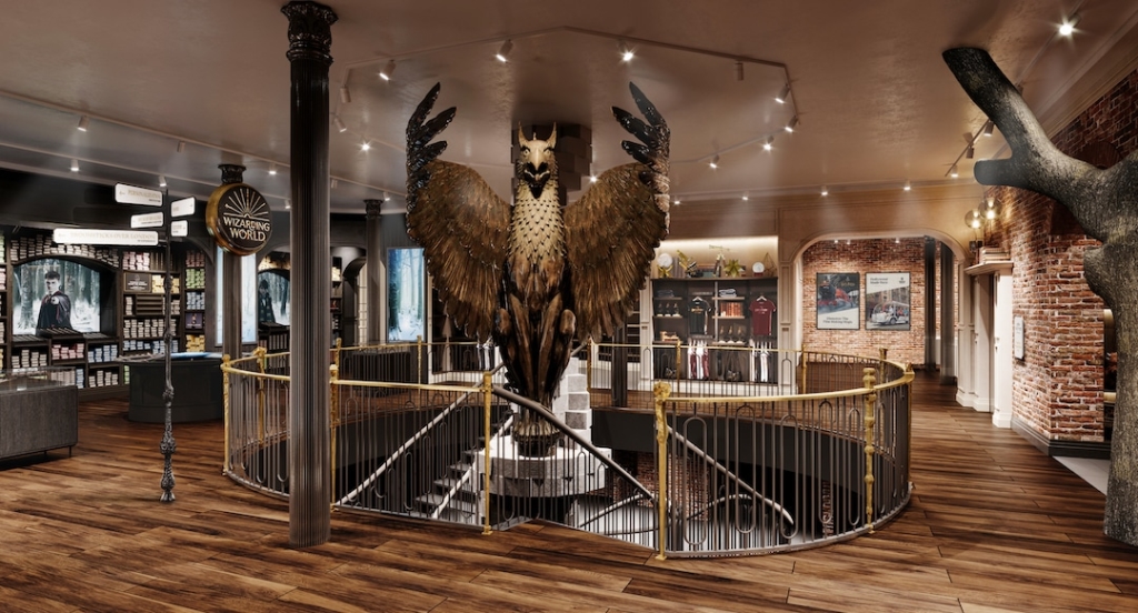 Entrée du magasin Harry Potter avec un modèle géant d'un Phoenix