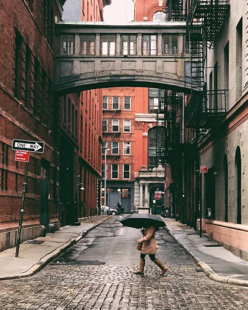 Pont en fonte dans Staple Street à New York