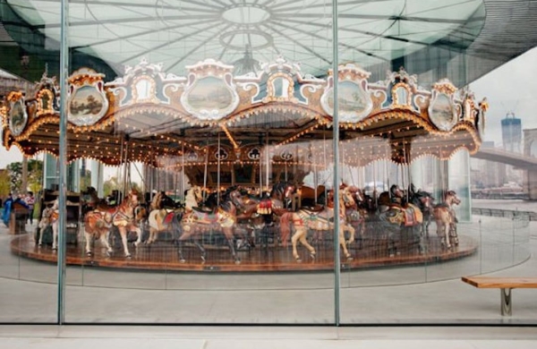 Jane's Carousel au Brooklyn Bridge Park à New York