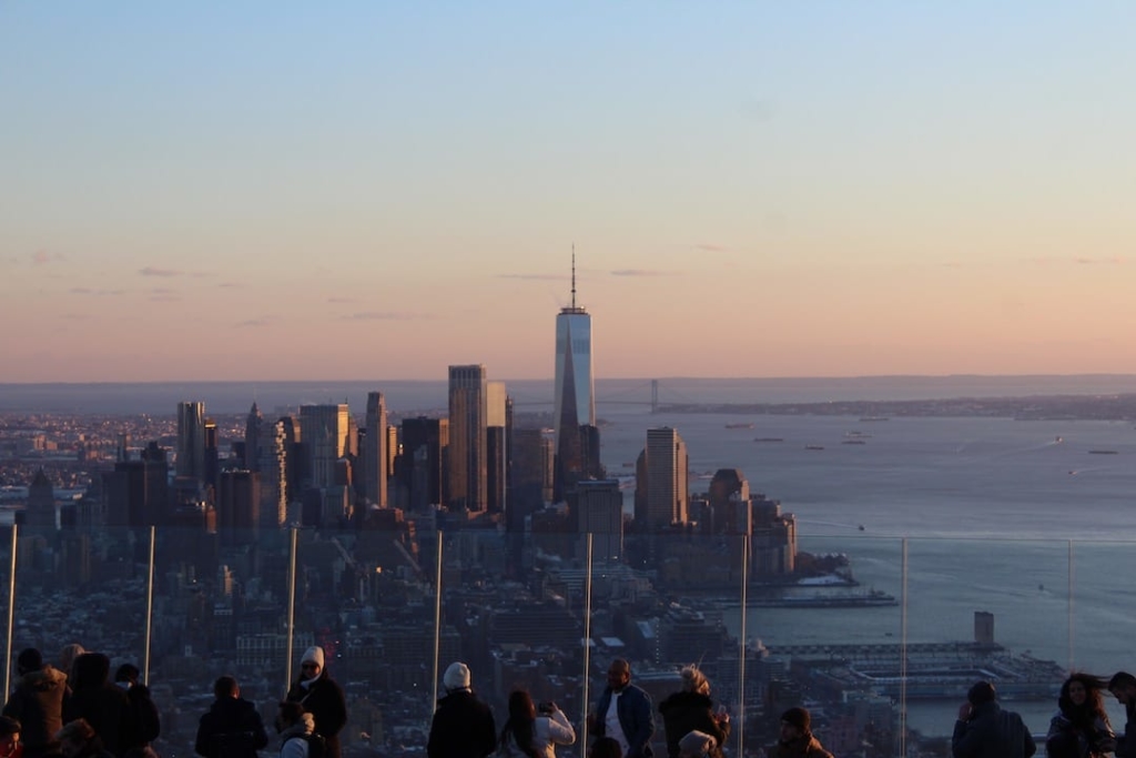 Vue de la One World Observatory depuis The Edge à New York